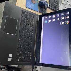 Lenovo IdeaPad U530 i7 500G HD 8 GB RAM Win 7 Screen 18 inch